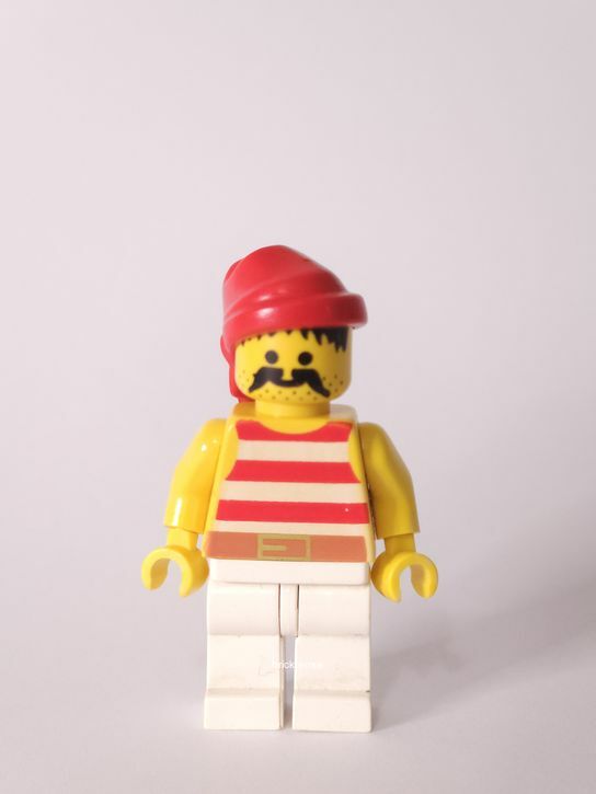 Pirate Red / White Stripes Shirt, White Legs, Red Bandana